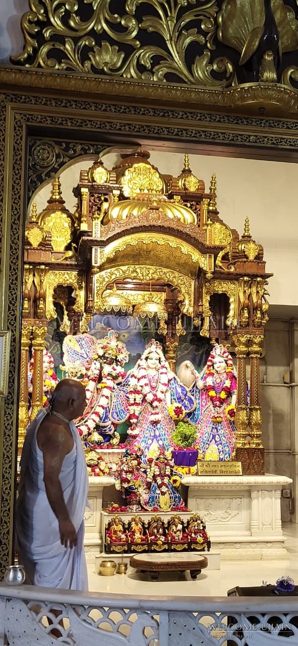 ISKCON Sri Sri Radha Madan Mohan Mandir — Within the temple